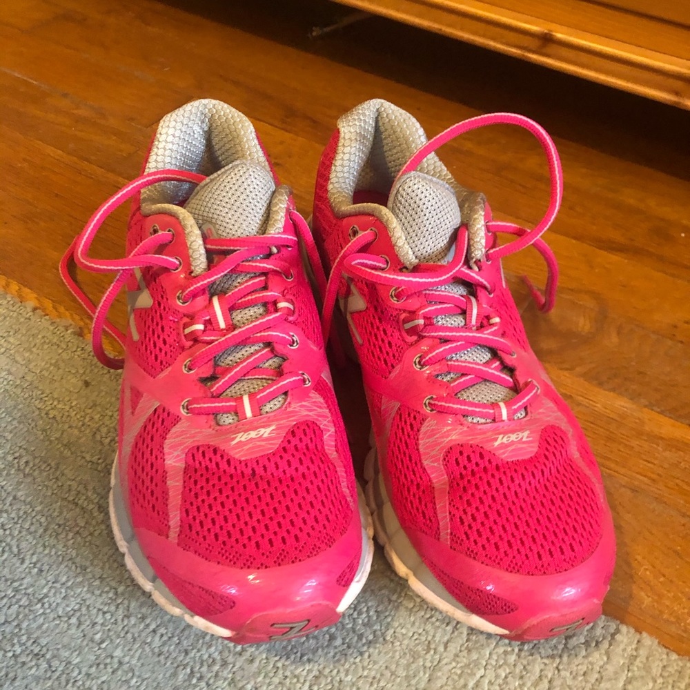 Running shoes